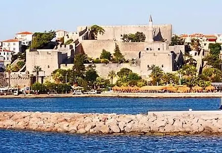 E-my Marina Apartament *