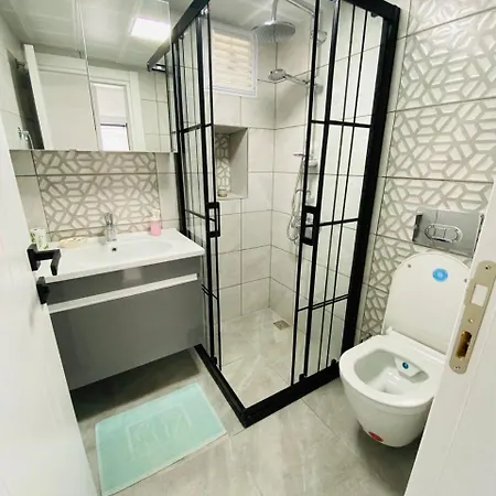 Апартаменты E-my Marina